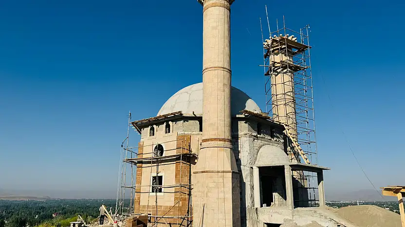Patnos'a değer katacak olan Seyir Tepesi projesi hızla yükseliyor