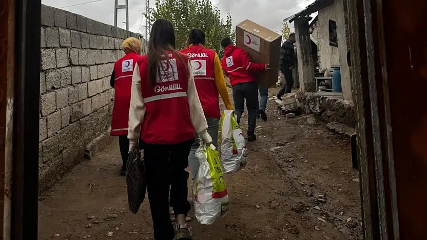 Patnos Kızılay Dedeli Beldesi'ne umut taşıdı