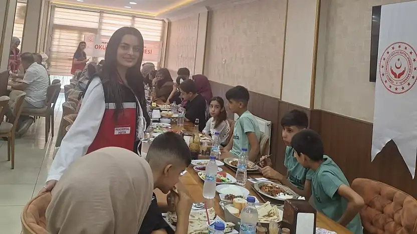 Patnos'ta çocuklar ve aileleri keyifli yemek programında buluştu