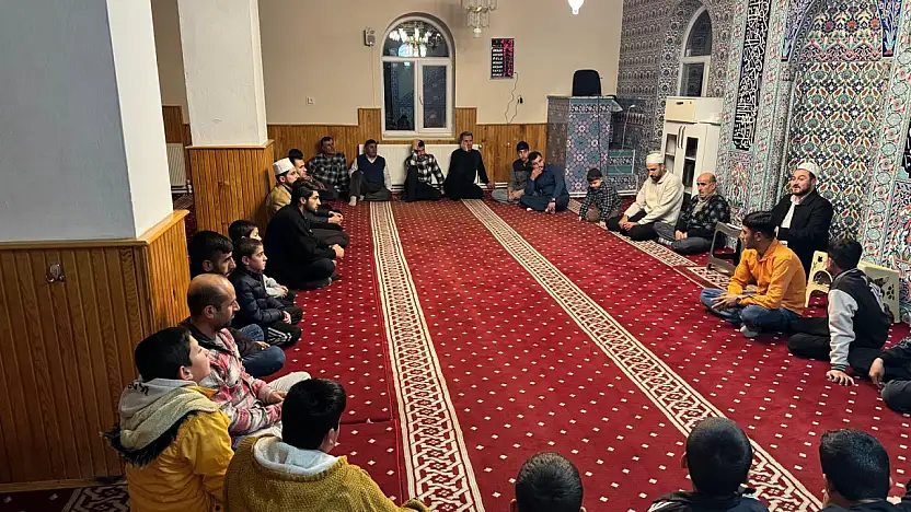 Patnos'ta gençler milli ve manevi değerlerle buluştu