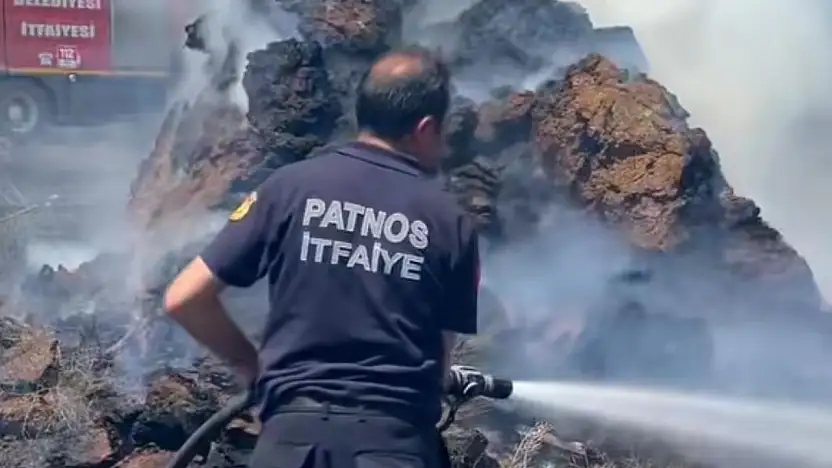 Patnos'ta İtfaiyenin hızlı müdahalesi ekili arazileri kurtardı