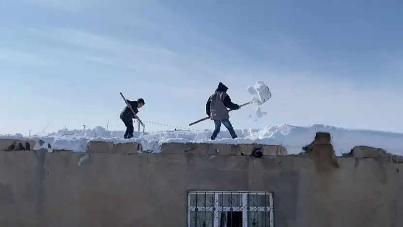 Patnos'ta kar ve soğuk dayanışmayı güçlendirdi