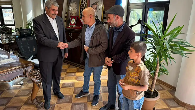 Patnos'ta temizlik emekçisinden dürüstlük örneği
