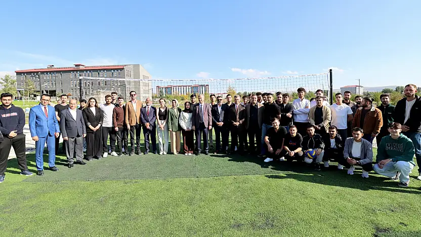 Patnos'ta üniversite öğrencilerine iki yeni tesis açıldı