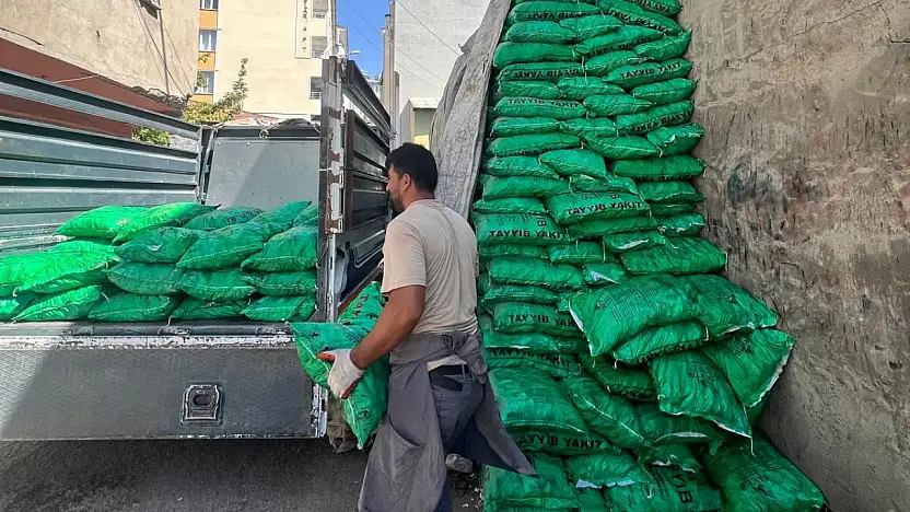 Soğuklar yaklaşırken Ağrı'da kömür piyasası hareketlendi