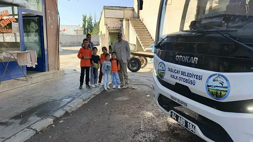 Taşlıçay'da öğrenciler okullarına ücretsiz taşınıyor