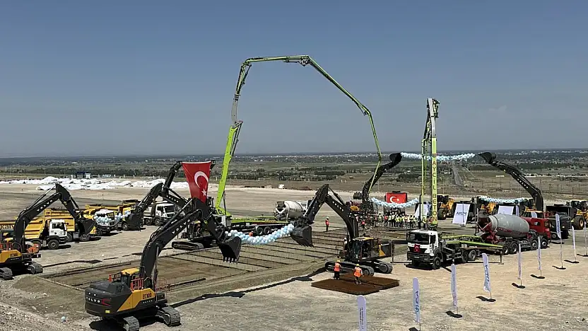 Tren dibimizden dünyaya gidiyor, Ağrı yine dışarıda kaldı