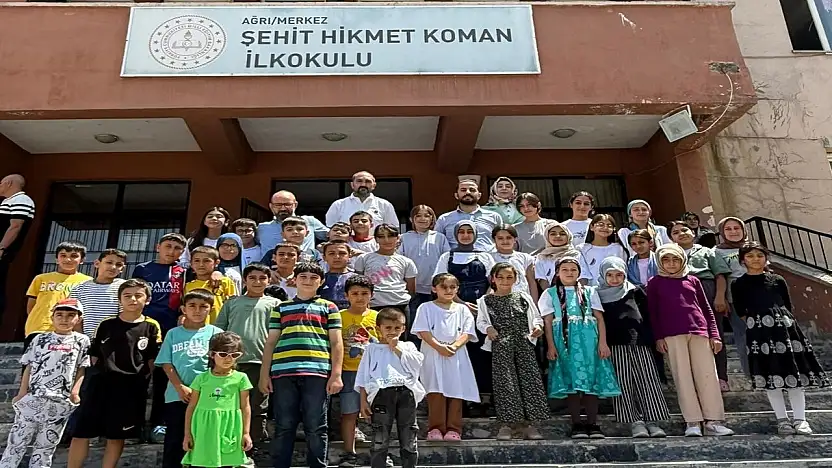 TÜGVA yaz okulunda derin bir konu: Gençler 'Filistin'i' konuştu