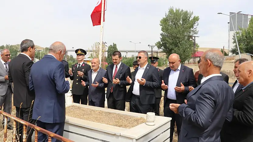 Tutak'ta 30 Ağustos'ta şehitler unutulmadı