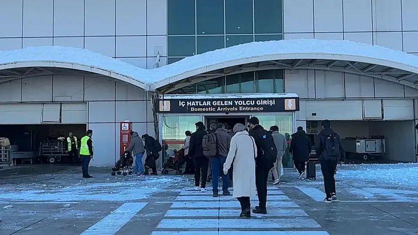 Yeni yılın ilk Ağrı seferi gecikmeli de olsa gerçekleştirildi